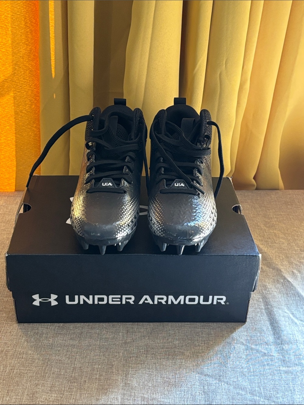 Under Armour Kids Black Metallic Soccer/Football Cleats